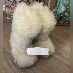 FLUFF MOMMA ORIGINAL UGGS Y2K